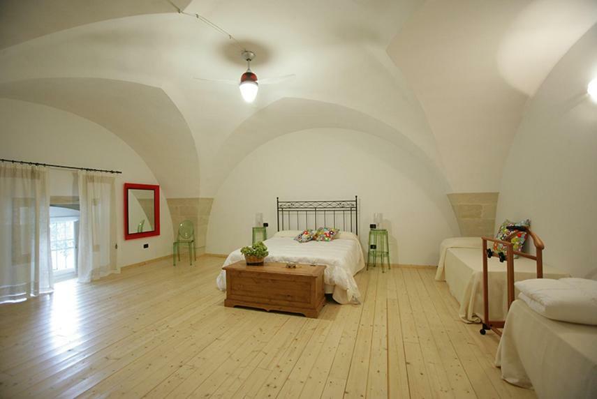 ガラティーナ Giardini Antichi Bed & Breakfast エクステリア 写真
